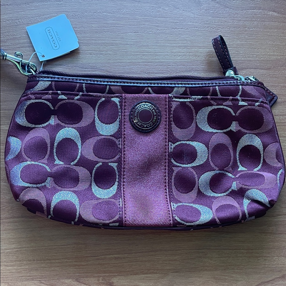 NWT Coach Authentic Plum Purple Signature Clutch Wristlet Y2K